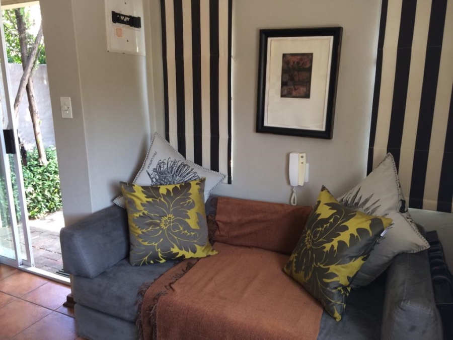 To Let 1 Bedroom Property for Rent in Melville Gauteng