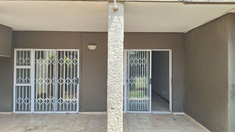 To Let 2 Bedroom Property for Rent in Ferndale Gauteng