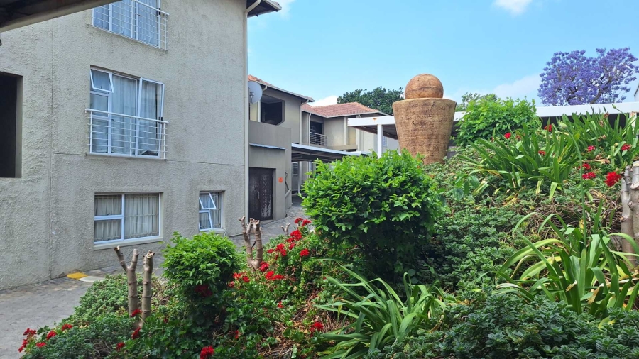 To Let 2 Bedroom Property for Rent in Ferndale Gauteng