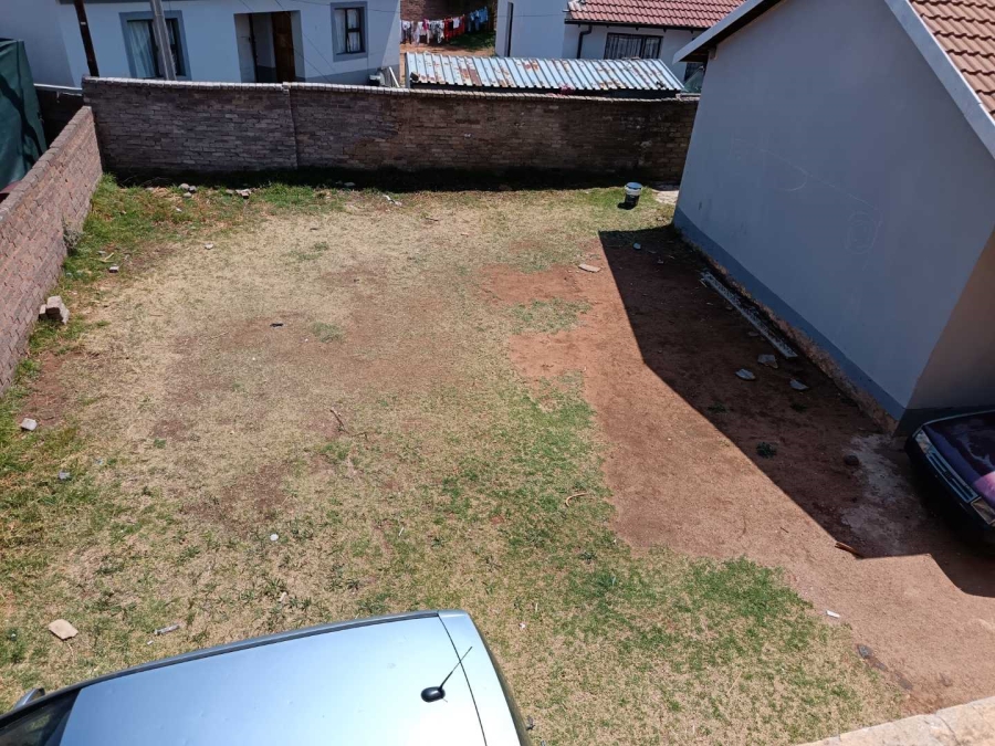 2 Bedroom Property for Sale in Kagiso Gauteng