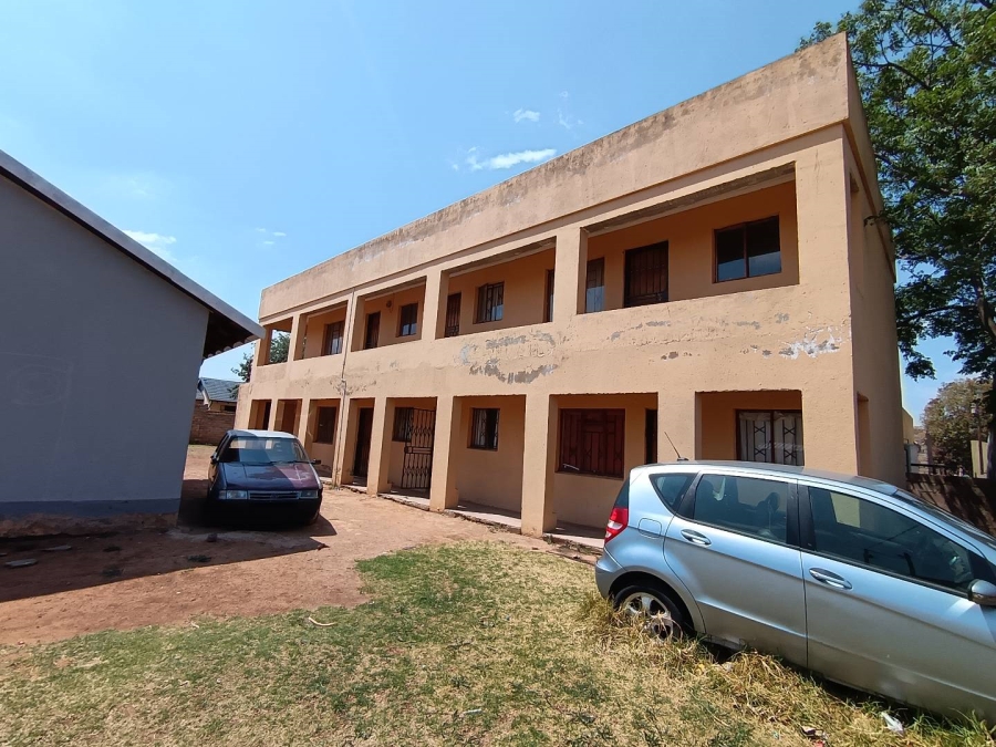 2 Bedroom Property for Sale in Kagiso Gauteng