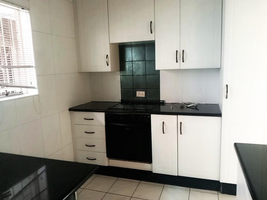 2 Bedroom Property for Sale in Linmeyer Gauteng