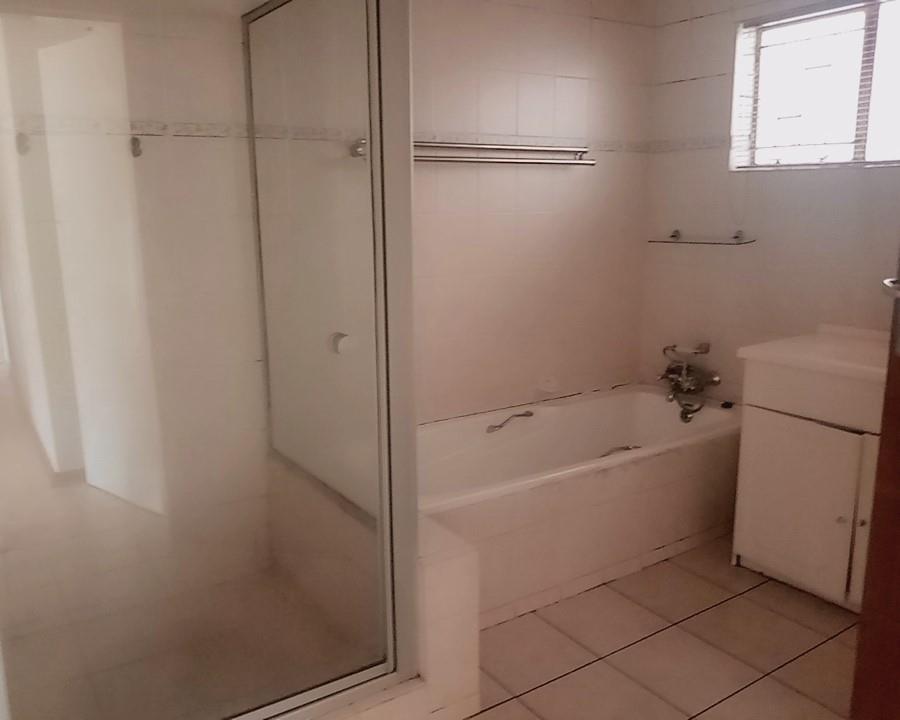 2 Bedroom Property for Sale in Linmeyer Gauteng