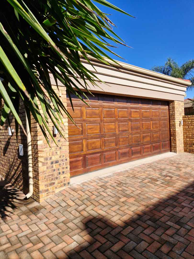 3 Bedroom Property for Sale in Ravenswood Gauteng