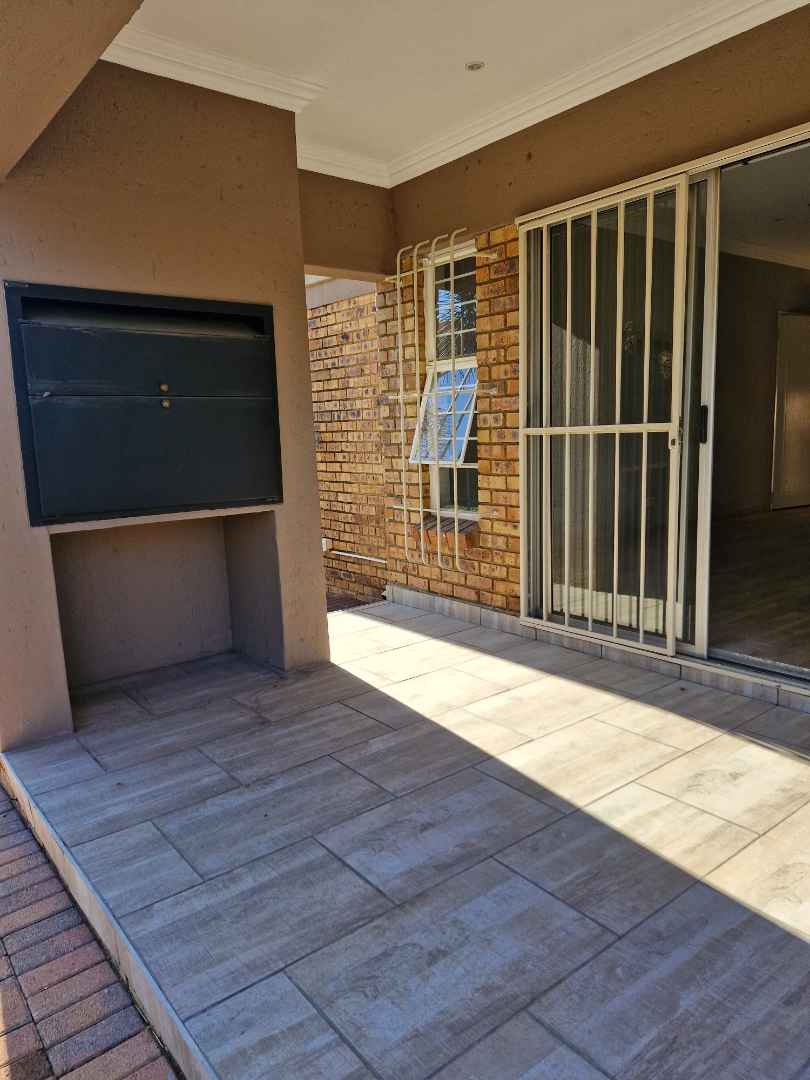 3 Bedroom Property for Sale in Ravenswood Gauteng