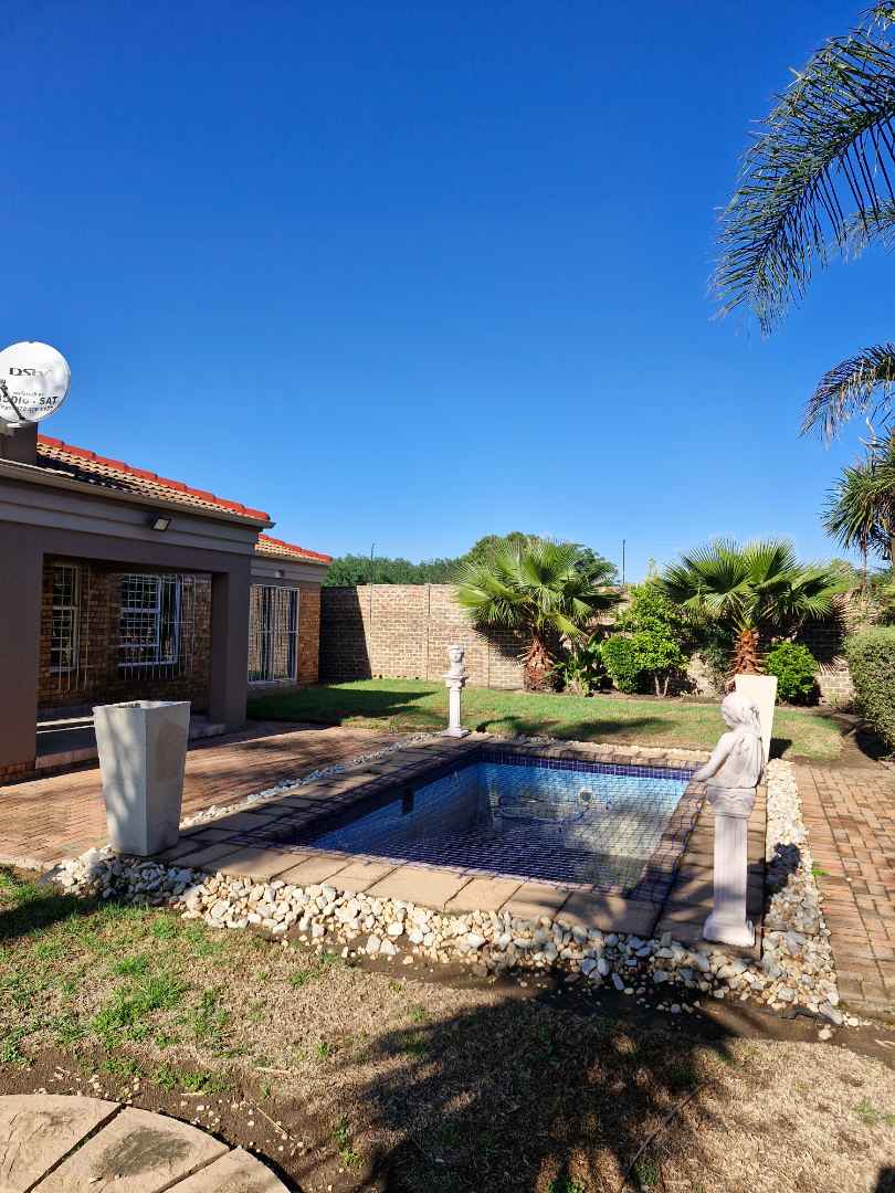 3 Bedroom Property for Sale in Ravenswood Gauteng