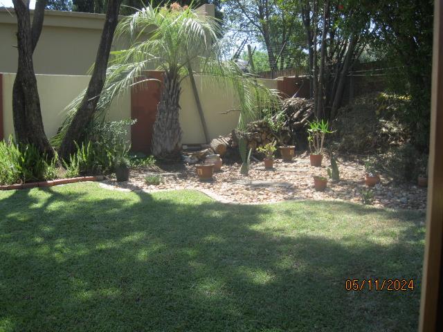 To Let 3 Bedroom Property for Rent in Silver Lakes Golf Estate Gauteng