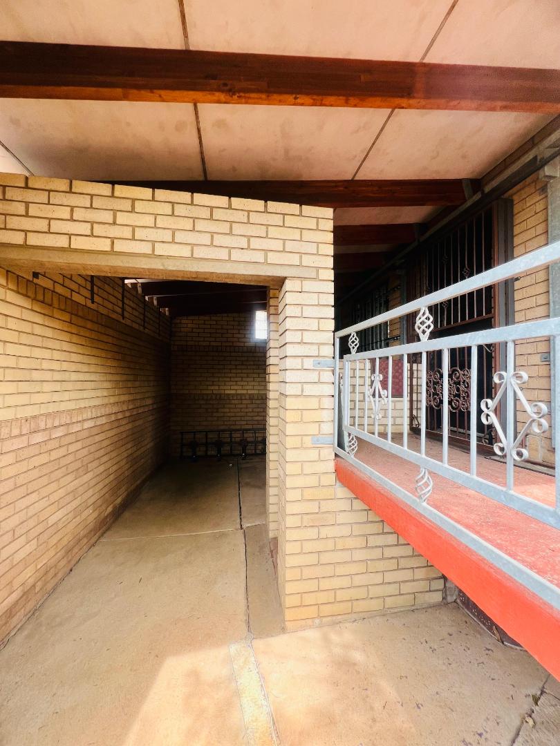 4 Bedroom Property for Sale in Danville Ext 5 Gauteng