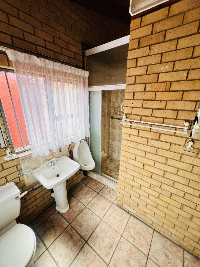 4 Bedroom Property for Sale in Danville Ext 5 Gauteng