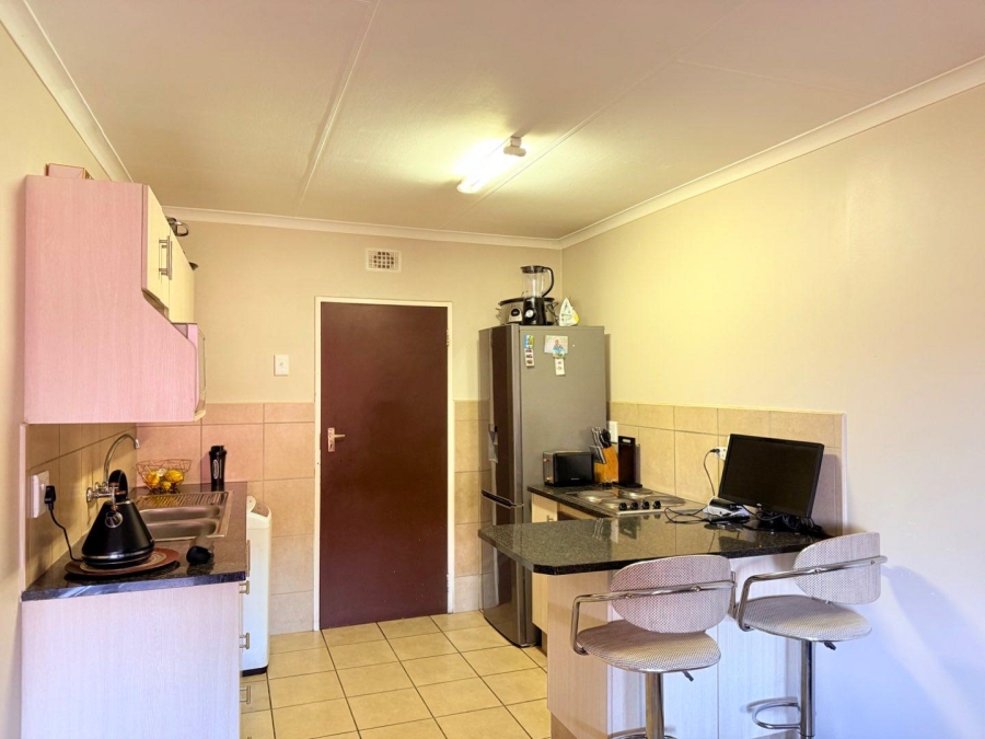 2 Bedroom Property for Sale in Midridge Park Gauteng