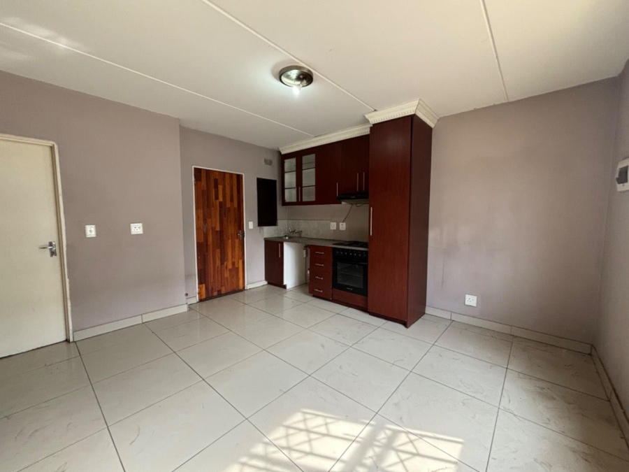 2 Bedroom Property for Sale in Fleurhof Gauteng