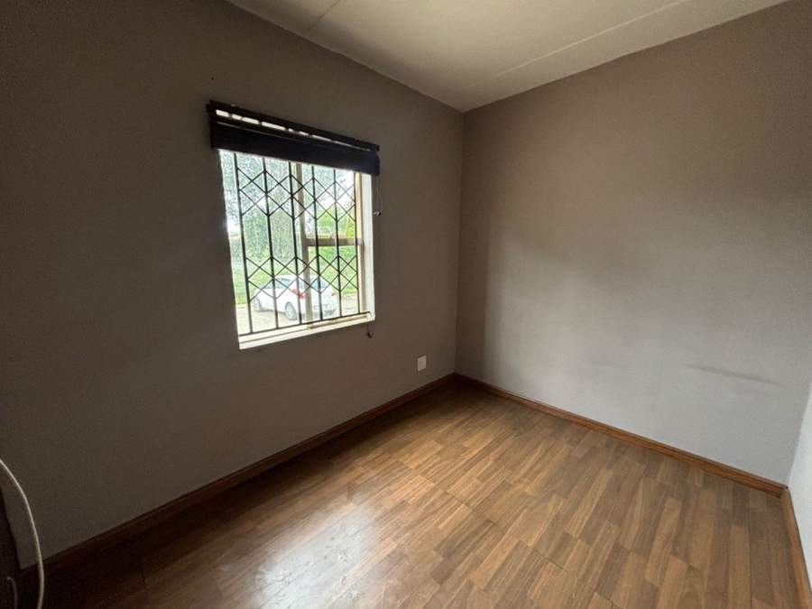 2 Bedroom Property for Sale in Fleurhof Gauteng