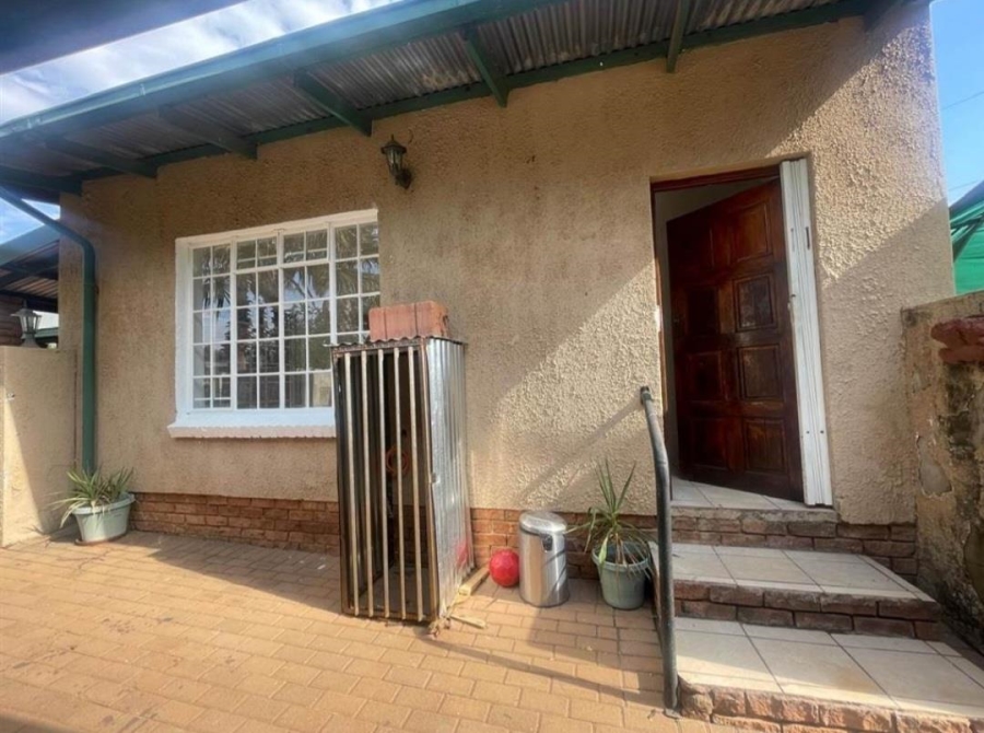 To Let 1 Bedroom Property for Rent in Clubview Gauteng