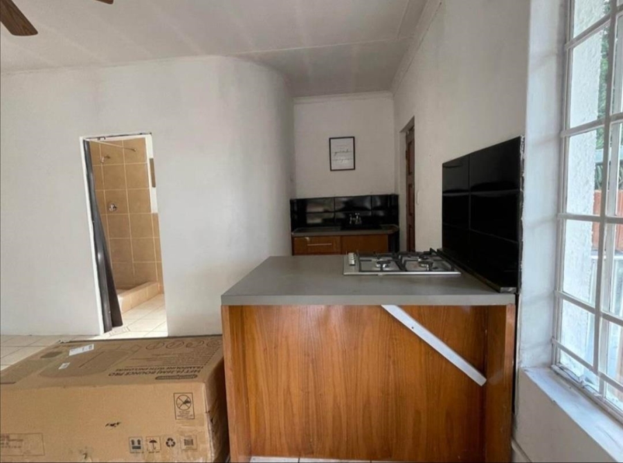 To Let 1 Bedroom Property for Rent in Clubview Gauteng