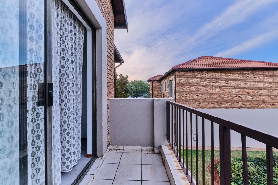 2 Bedroom Property for Sale in Willowbrook Gauteng