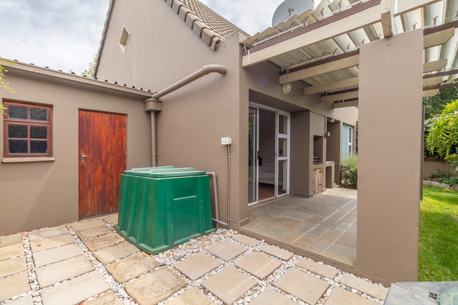 2 Bedroom Property for Sale in Bromhof Gauteng