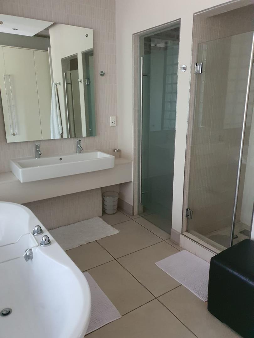 To Let 2 Bedroom Property for Rent in Melrose Arch Gauteng