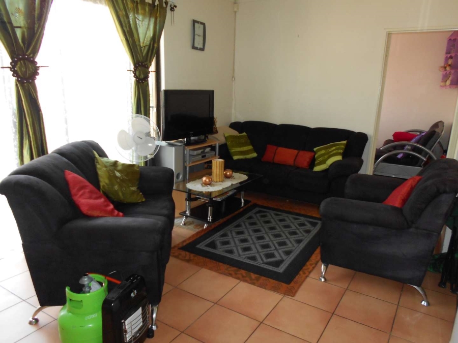 To Let 2 Bedroom Property for Rent in Winchester Hills Gauteng