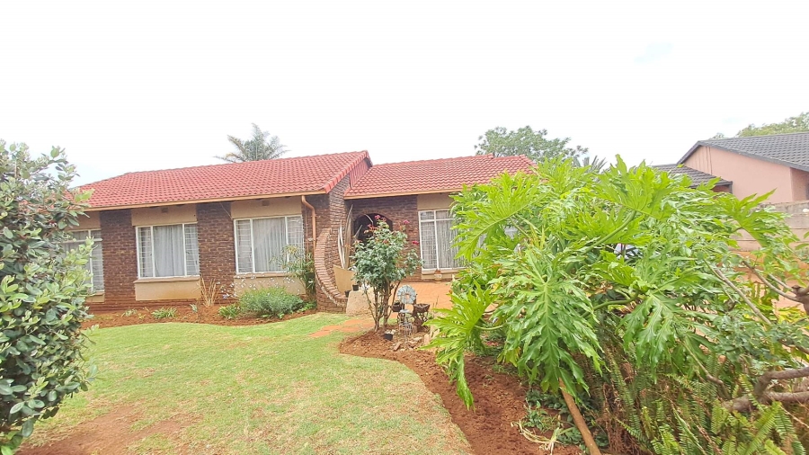 3 Bedroom Property for Sale in Mayberry Park Gauteng