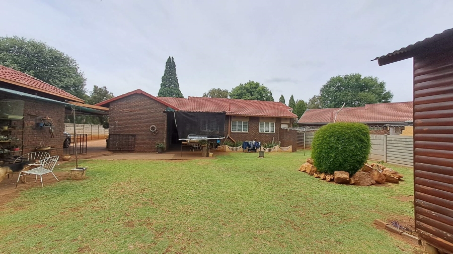 3 Bedroom Property for Sale in Mayberry Park Gauteng