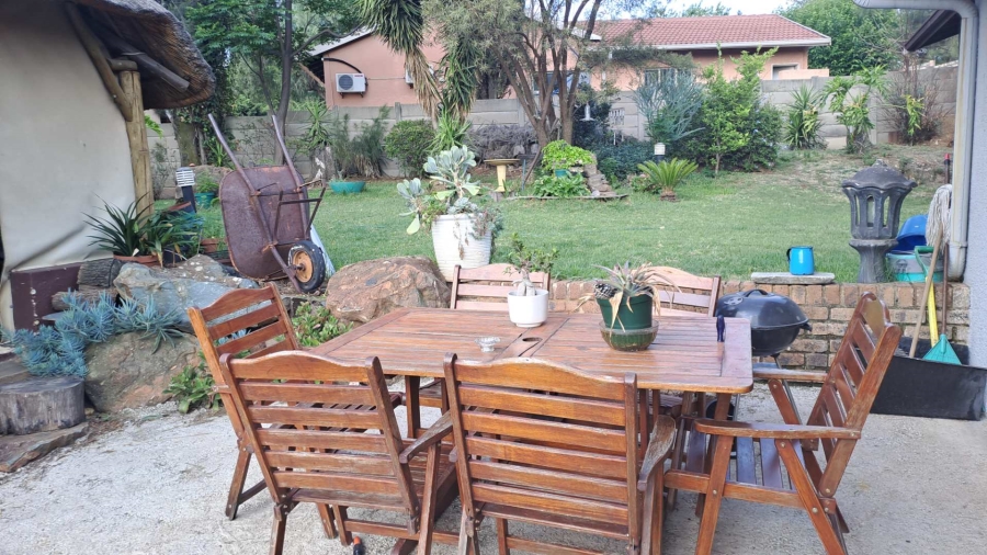 3 Bedroom Property for Sale in Brackendowns Gauteng