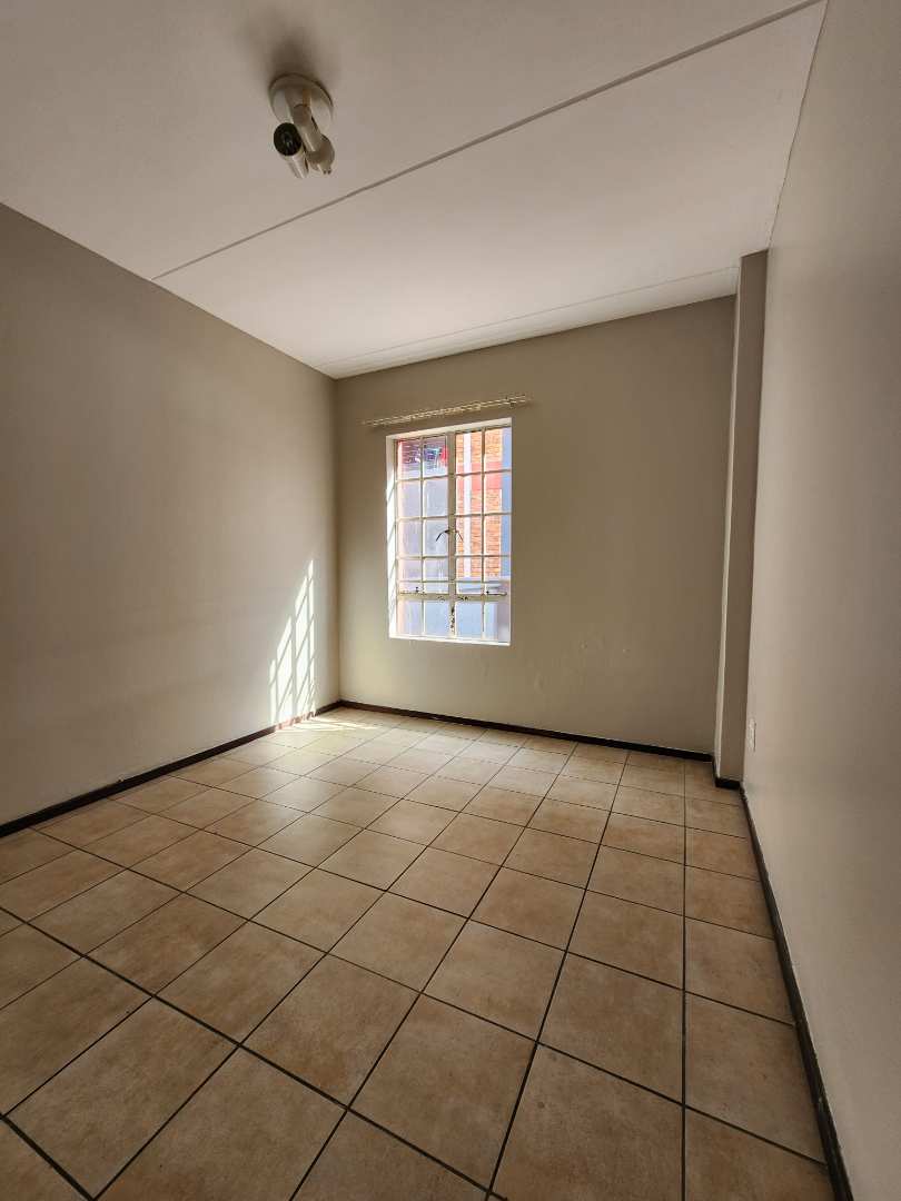 To Let 1 Bedroom Property for Rent in Randburg Gauteng