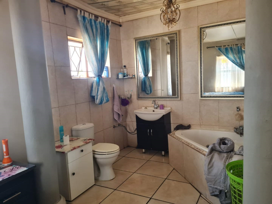 4 Bedroom Property for Sale in Lilianton Gauteng