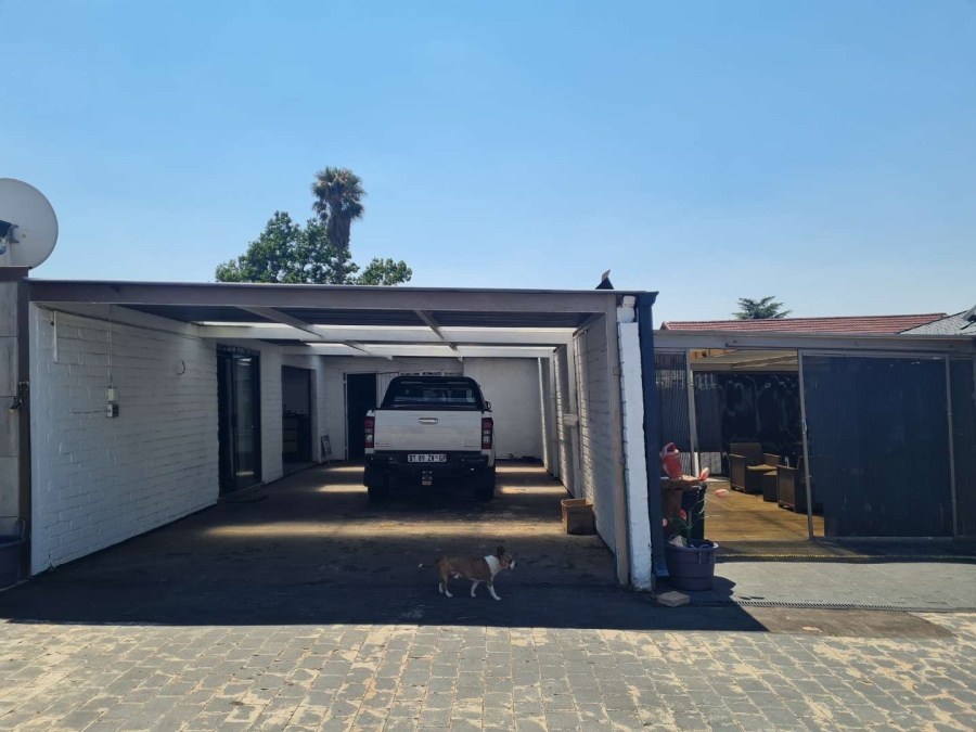 4 Bedroom Property for Sale in Lilianton Gauteng