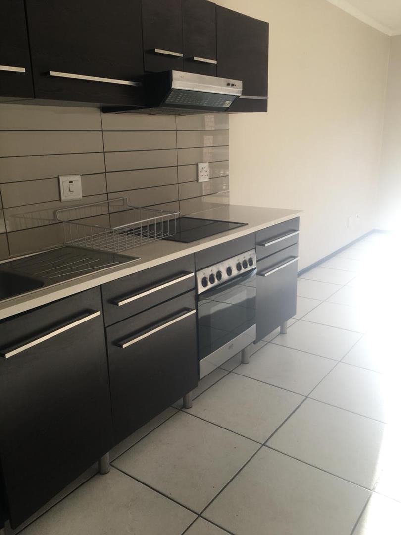 To Let 1 Bedroom Property for Rent in Greenstone Hill Gauteng