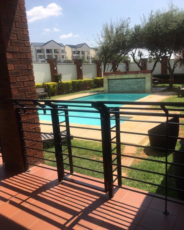 To Let 1 Bedroom Property for Rent in Greenstone Hill Gauteng