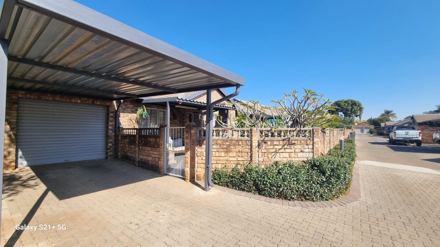 2 Bedroom Property for Sale in Doornpoort Gauteng