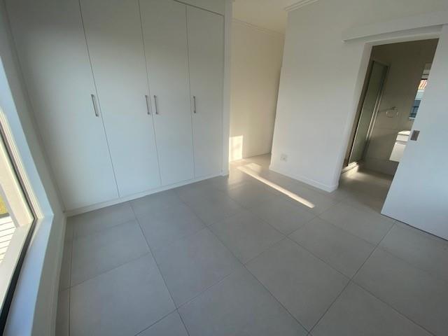 To Let 3 Bedroom Property for Rent in Beverley Gauteng