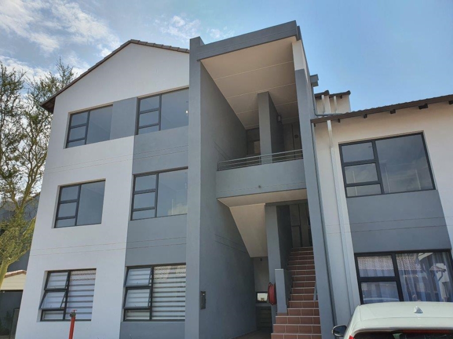 To Let 3 Bedroom Property for Rent in Olivedale Gauteng