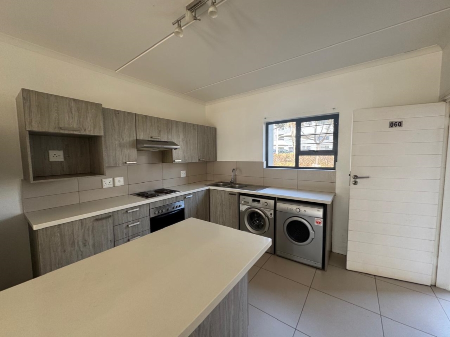 To Let 2 Bedroom Property for Rent in Erand Gardens Gauteng