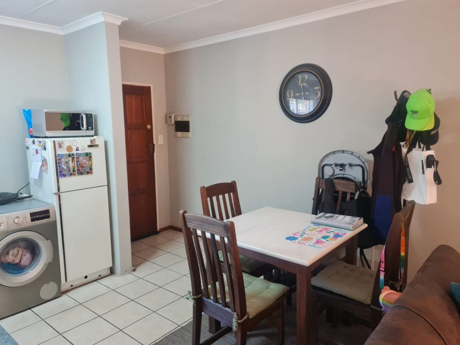 To Let 3 Bedroom Property for Rent in Die Hoewes Gauteng