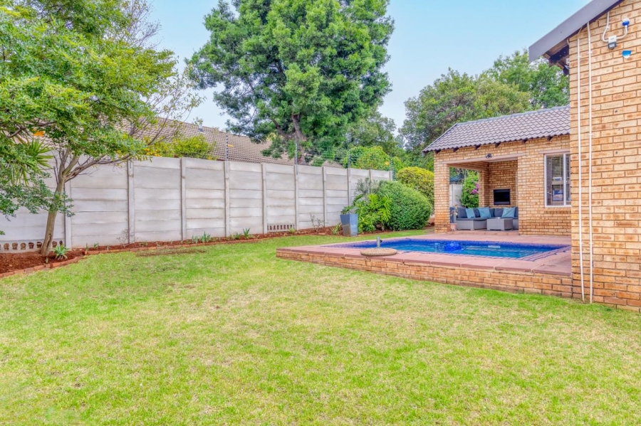 3 Bedroom Property for Sale in Weltevreden A H Gauteng