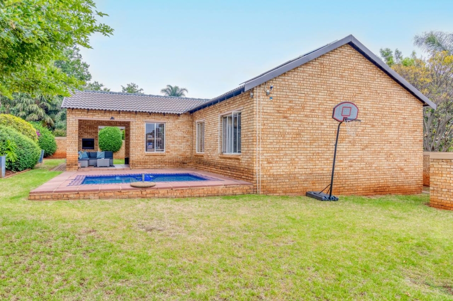 3 Bedroom Property for Sale in Weltevreden A H Gauteng