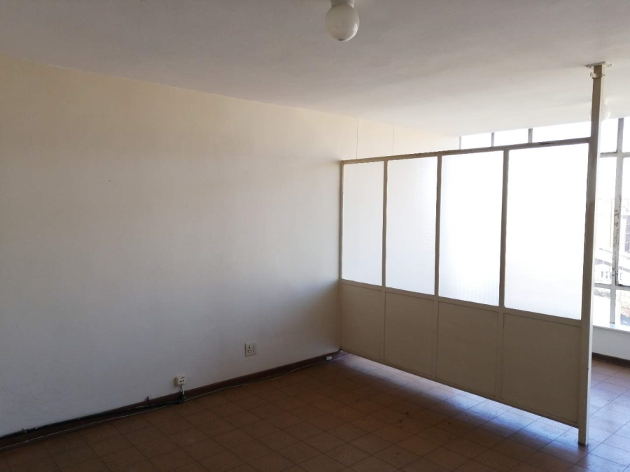 To Let 1 Bedroom Property for Rent in Sunnyside Gauteng