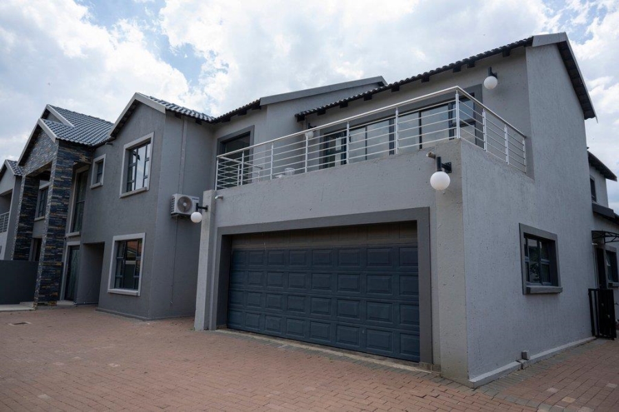 9 Bedroom Property for Sale in Montana Tuine Gauteng