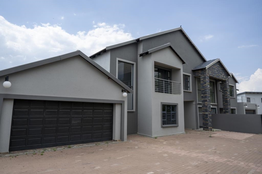 9 Bedroom Property for Sale in Montana Tuine Gauteng