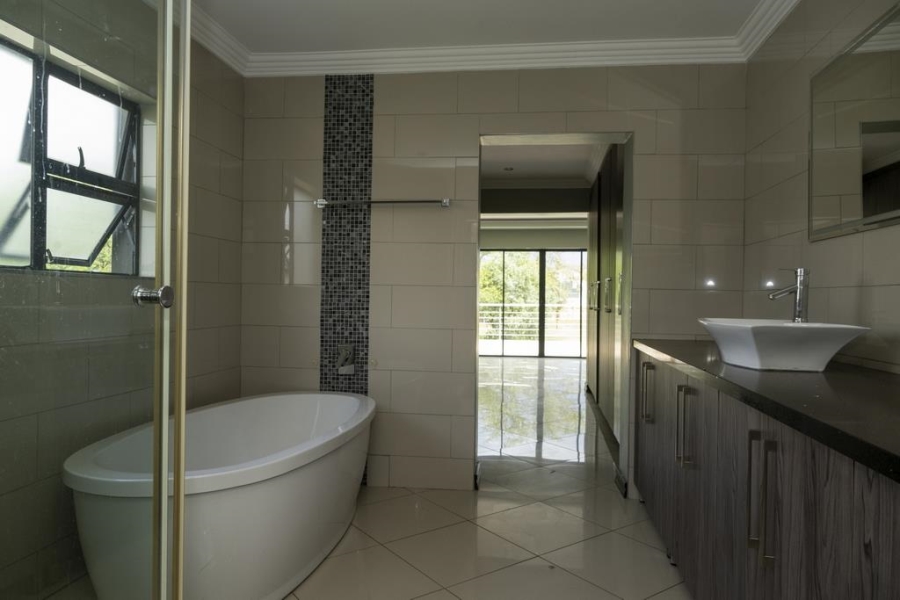 9 Bedroom Property for Sale in Montana Tuine Gauteng