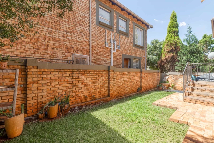 To Let 3 Bedroom Property for Rent in Wilgeheuwel Gauteng