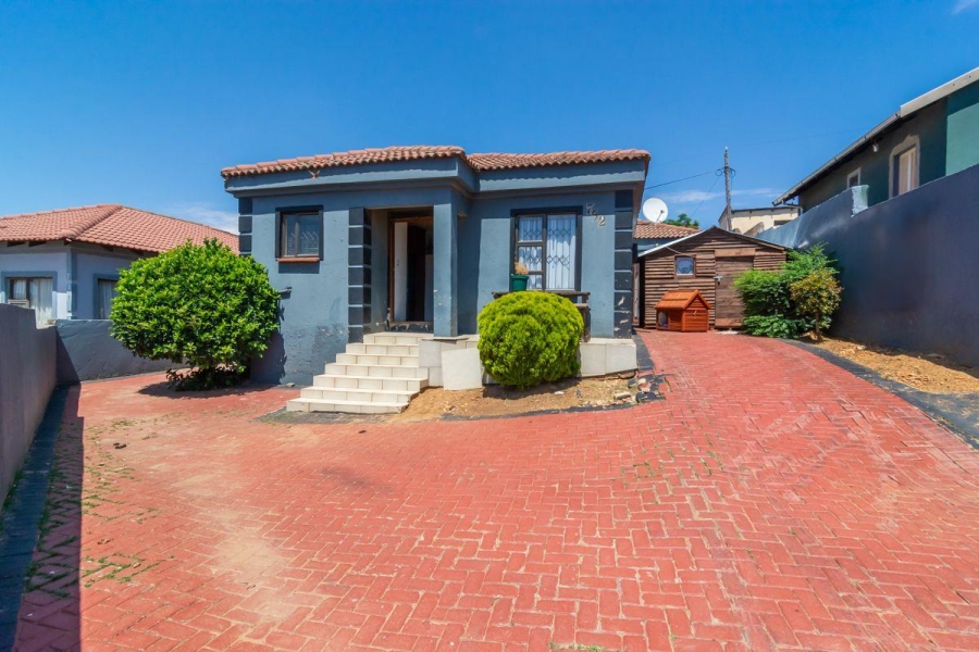 4 Bedroom Property for Sale in Groblerpark Gauteng