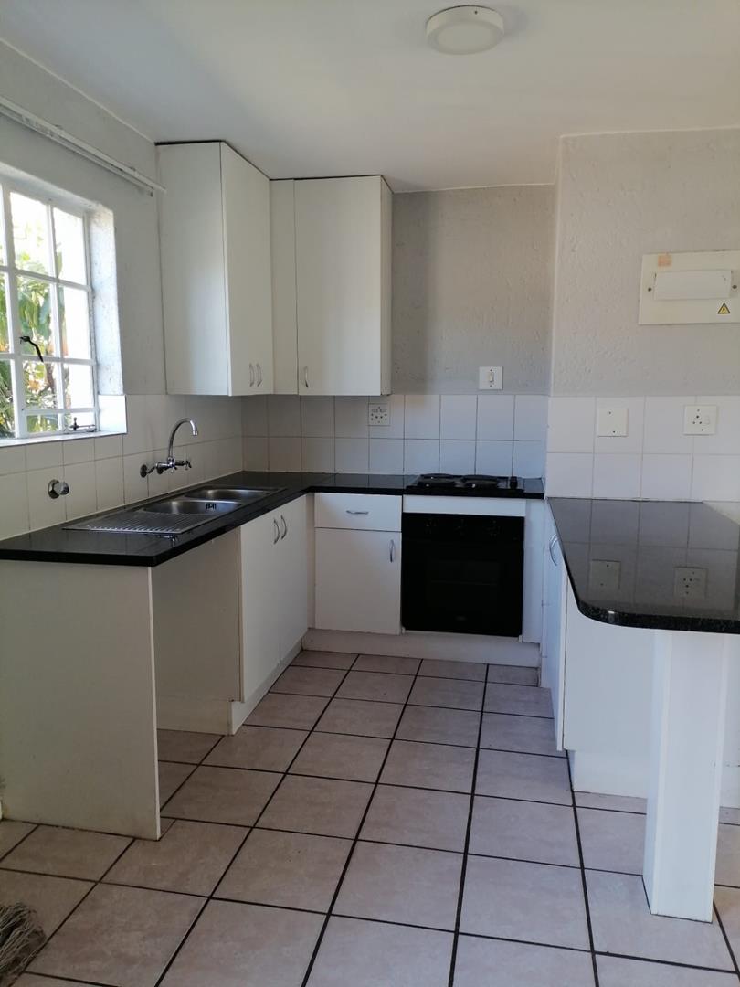 2 Bedroom Property for Sale in Bassonia Gauteng