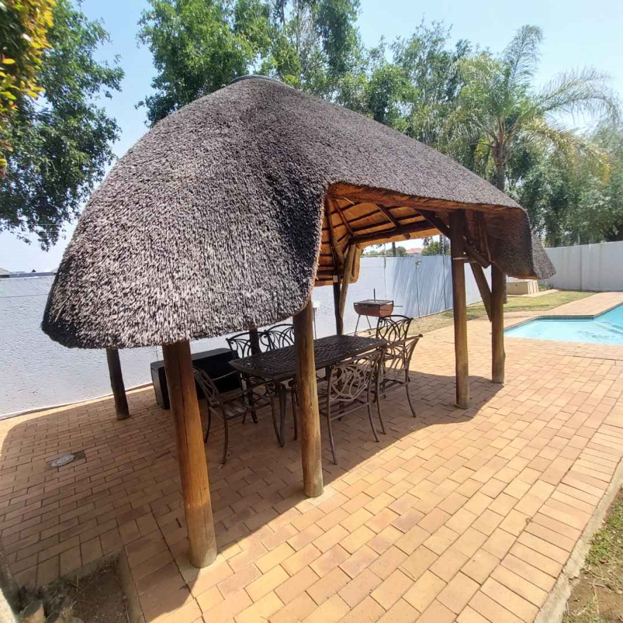 2 Bedroom Property for Sale in Meyersdal Gauteng