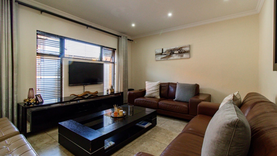 3 Bedroom Property for Sale in Glenvista Gauteng