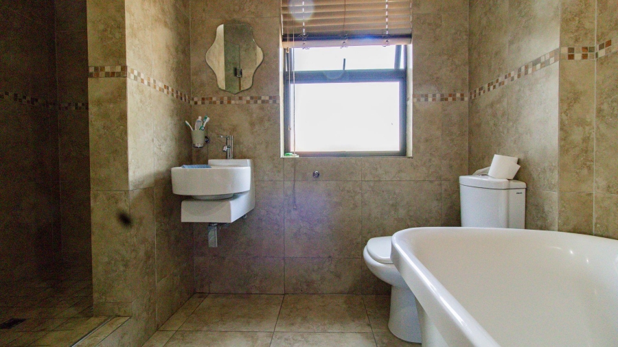 3 Bedroom Property for Sale in Glenvista Gauteng