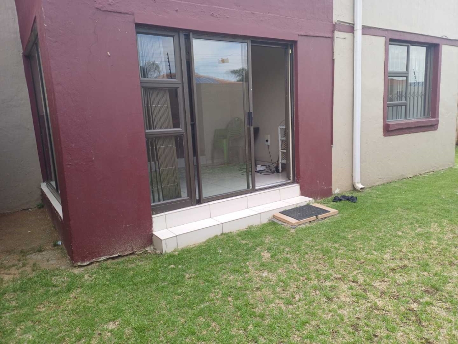 3 Bedroom Property for Sale in New Market Gauteng