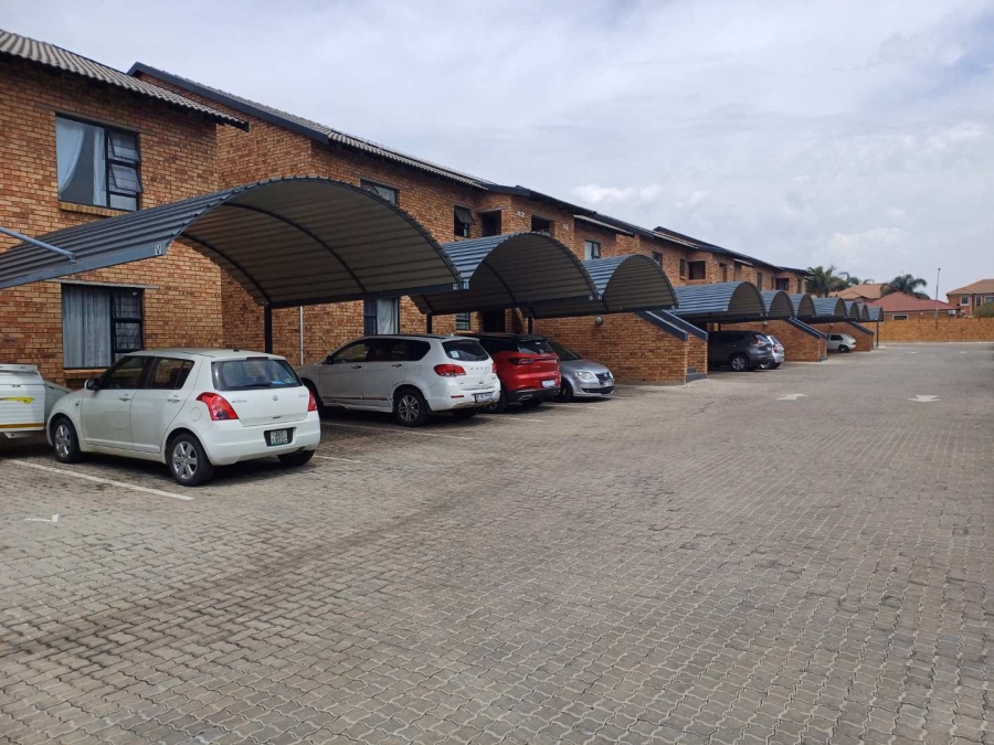 3 Bedroom Property for Sale in New Market Gauteng