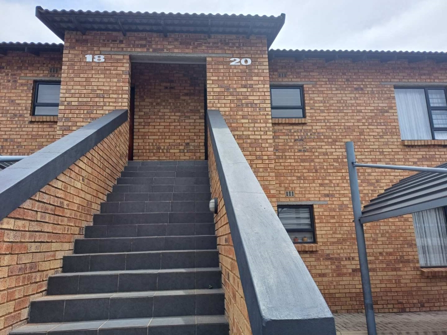 3 Bedroom Property for Sale in New Market Gauteng